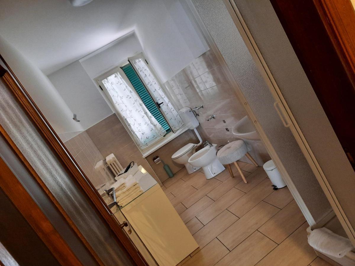 Locanda Della Luna Rossa Calosso Dış mekan fotoğraf