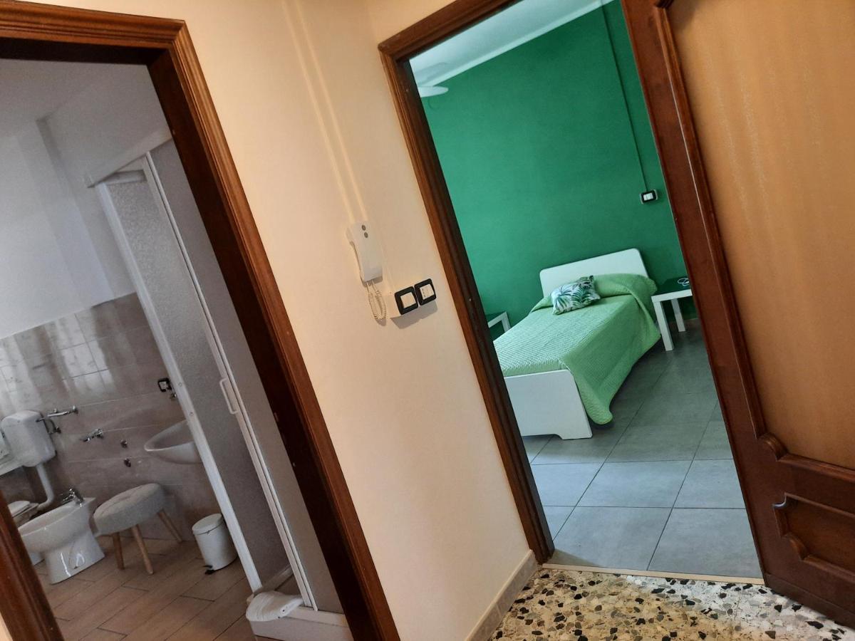 Locanda Della Luna Rossa Calosso Dış mekan fotoğraf