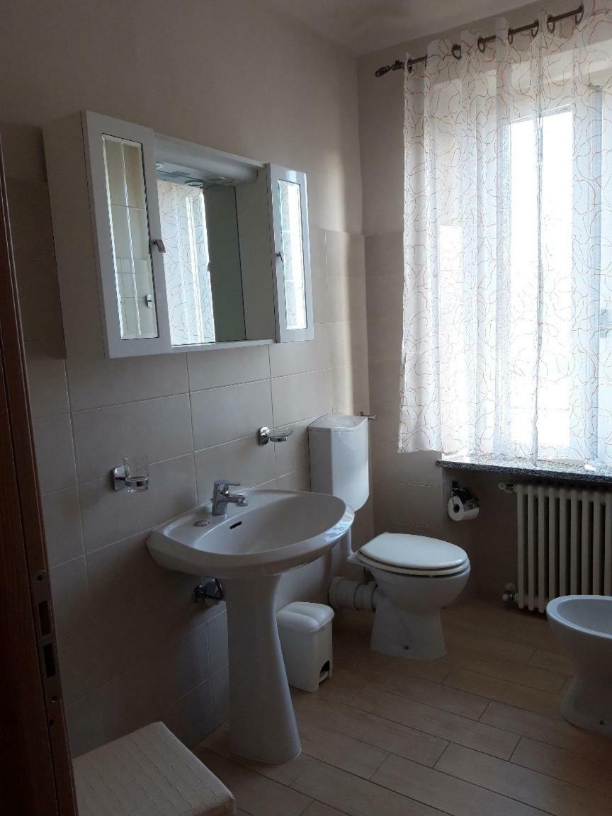 Locanda Della Luna Rossa Calosso Dış mekan fotoğraf