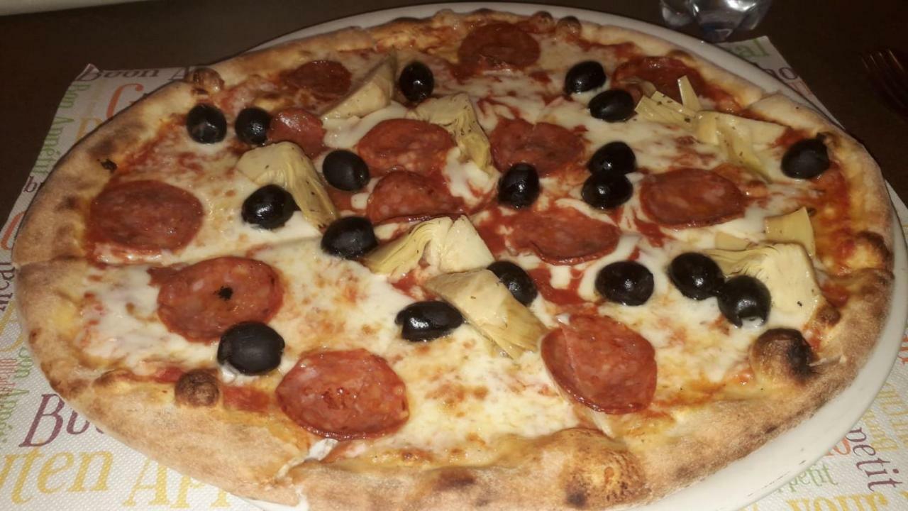 Locanda Della Luna Rossa Calosso Dış mekan fotoğraf